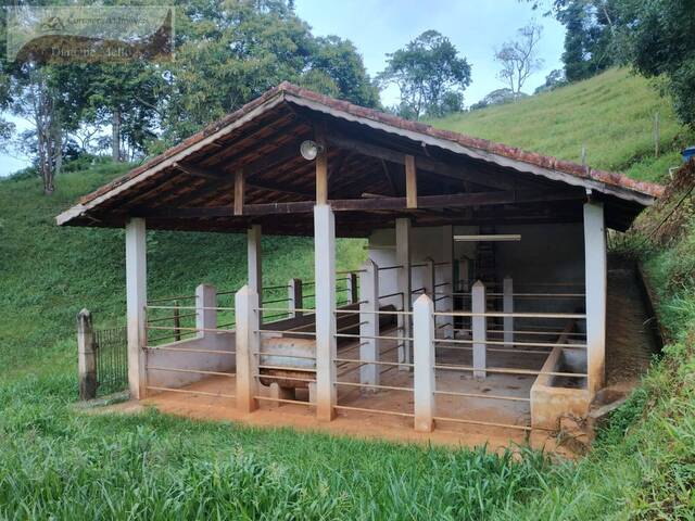 #216 - Casa para Venda em Nazaré Paulista - SP - 2