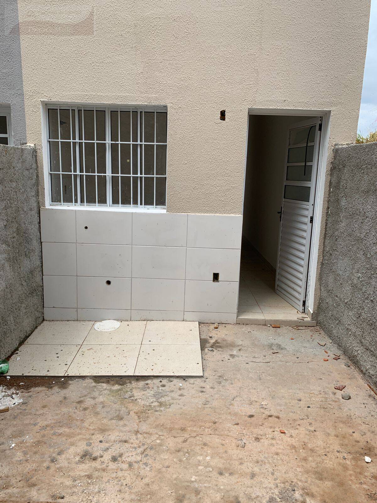 Casa à venda com 2 quartos, 60m² - Foto 6