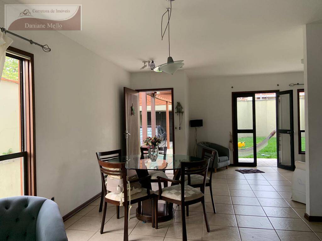 Sobrado à venda com 3 quartos, 300m² - Foto 5