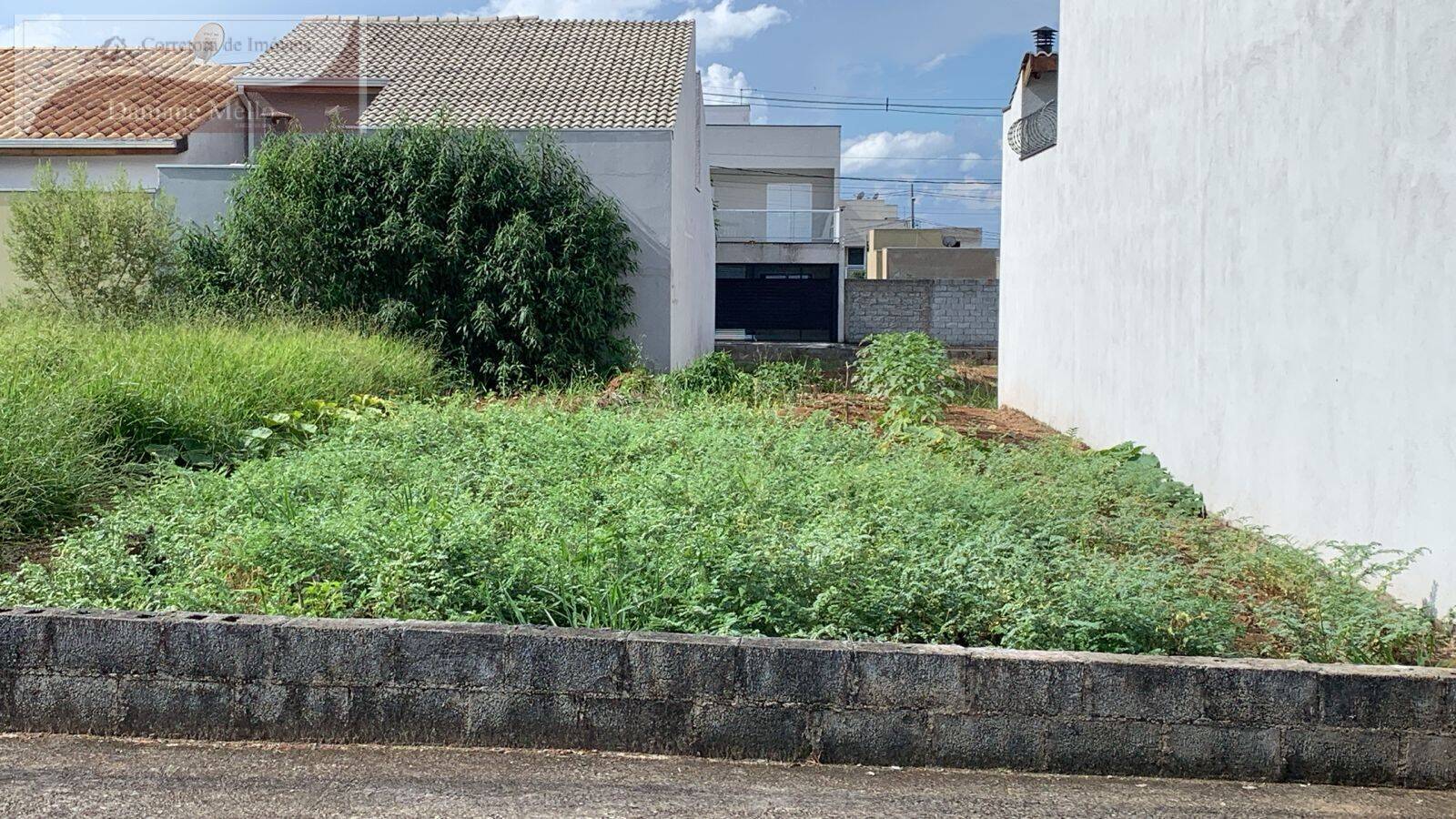 Terreno à venda, 140m² - Foto 1