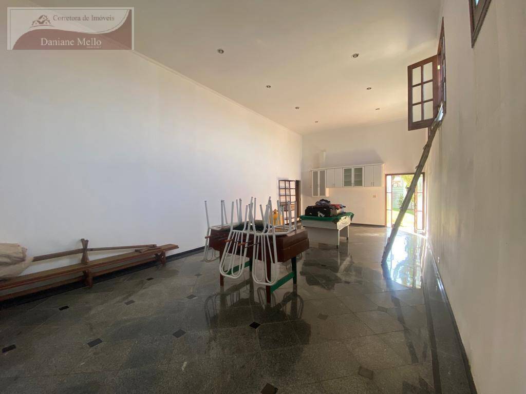 Casa para alugar com 4 quartos, 517m² - Foto 26