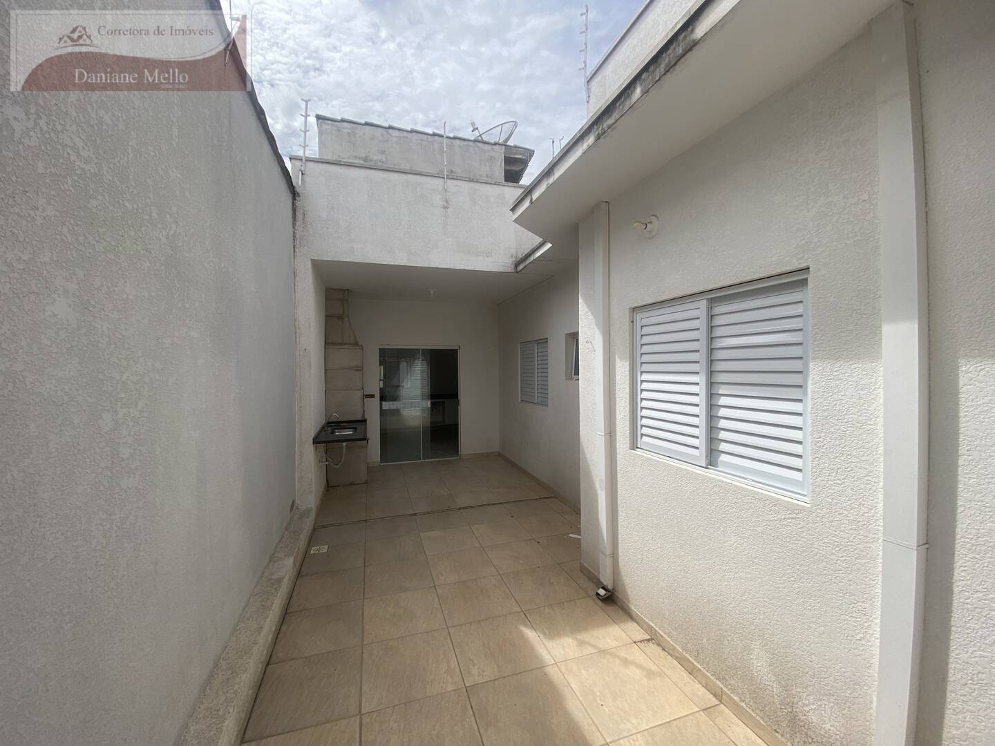 Casa à venda com 3 quartos, 120m² - Foto 14