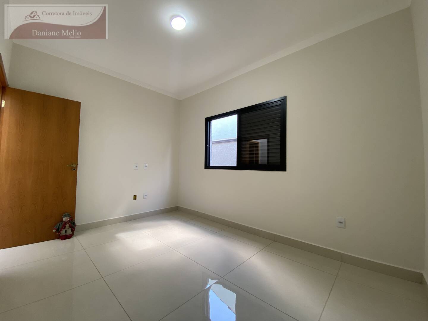 Casa à venda com 3 quartos, 174m² - Foto 7