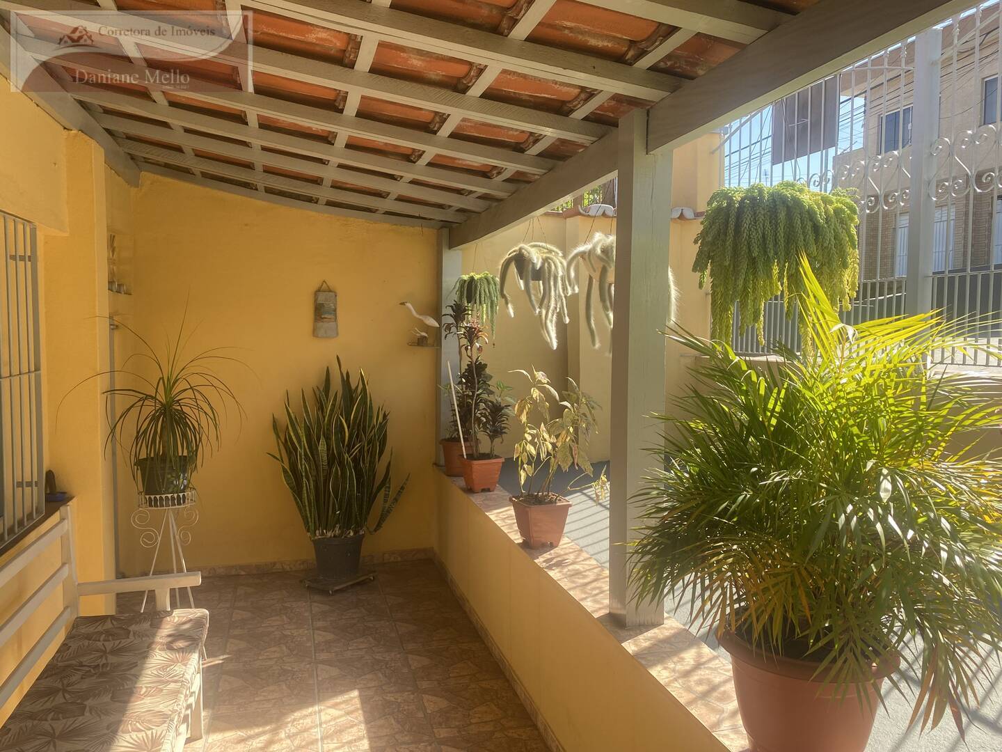 Casa à venda com 3 quartos, 250m² - Foto 3