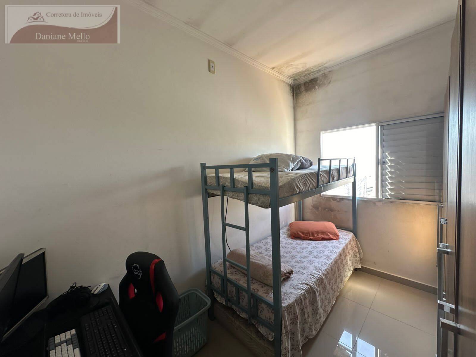 Casa à venda com 3 quartos, 180m² - Foto 3