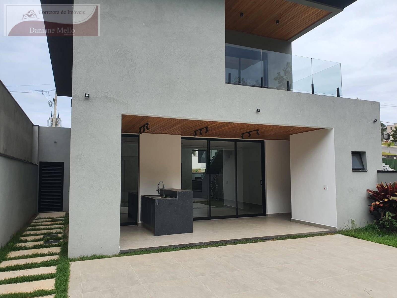 Casa de Condomínio à venda com 3 quartos, 198m² - Foto 2