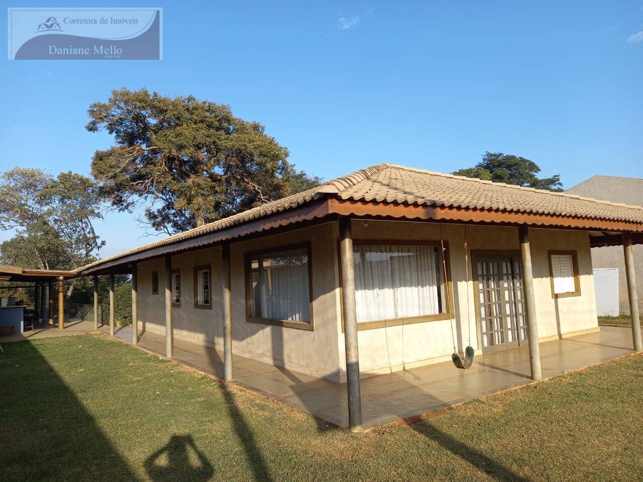 Fazenda à venda com 4 quartos, 1000m² - Foto 2