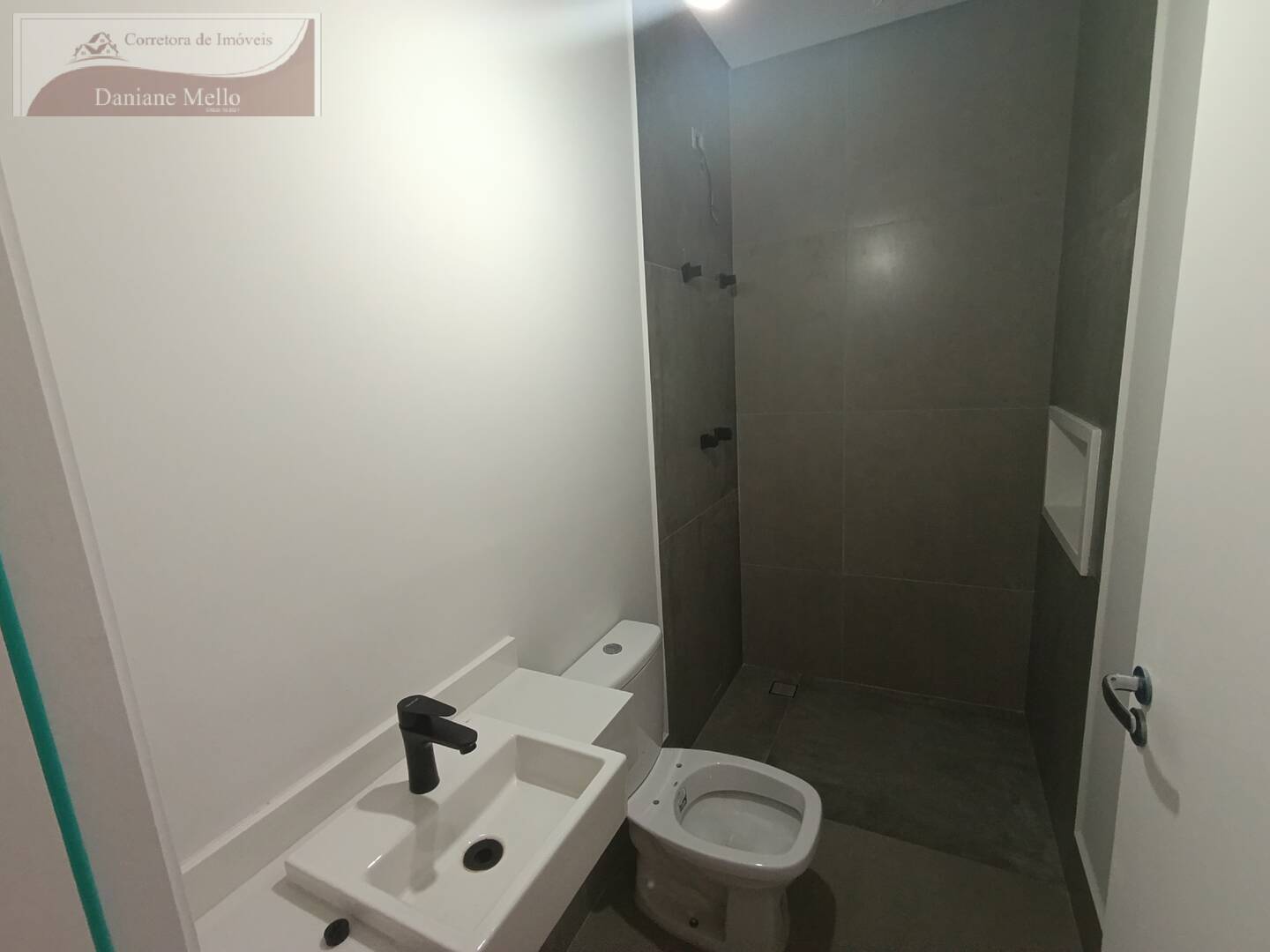 Casa de Condomínio à venda com 5 quartos, 313m² - Foto 44