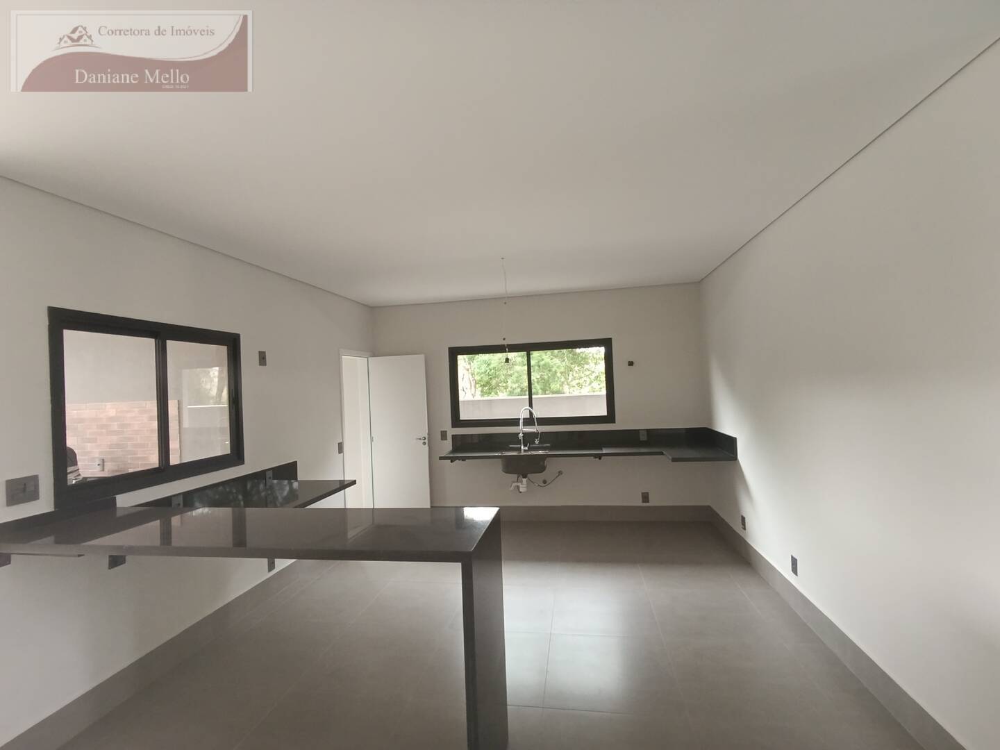 Casa de Condomínio à venda com 5 quartos, 313m² - Foto 7