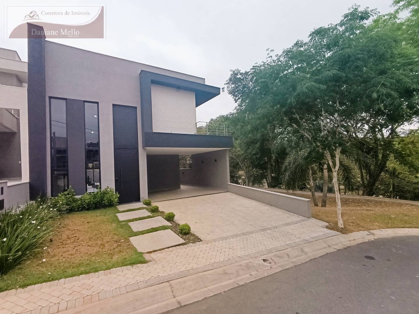 Casa de Condomínio à venda com 5 quartos, 313m² - Foto 1