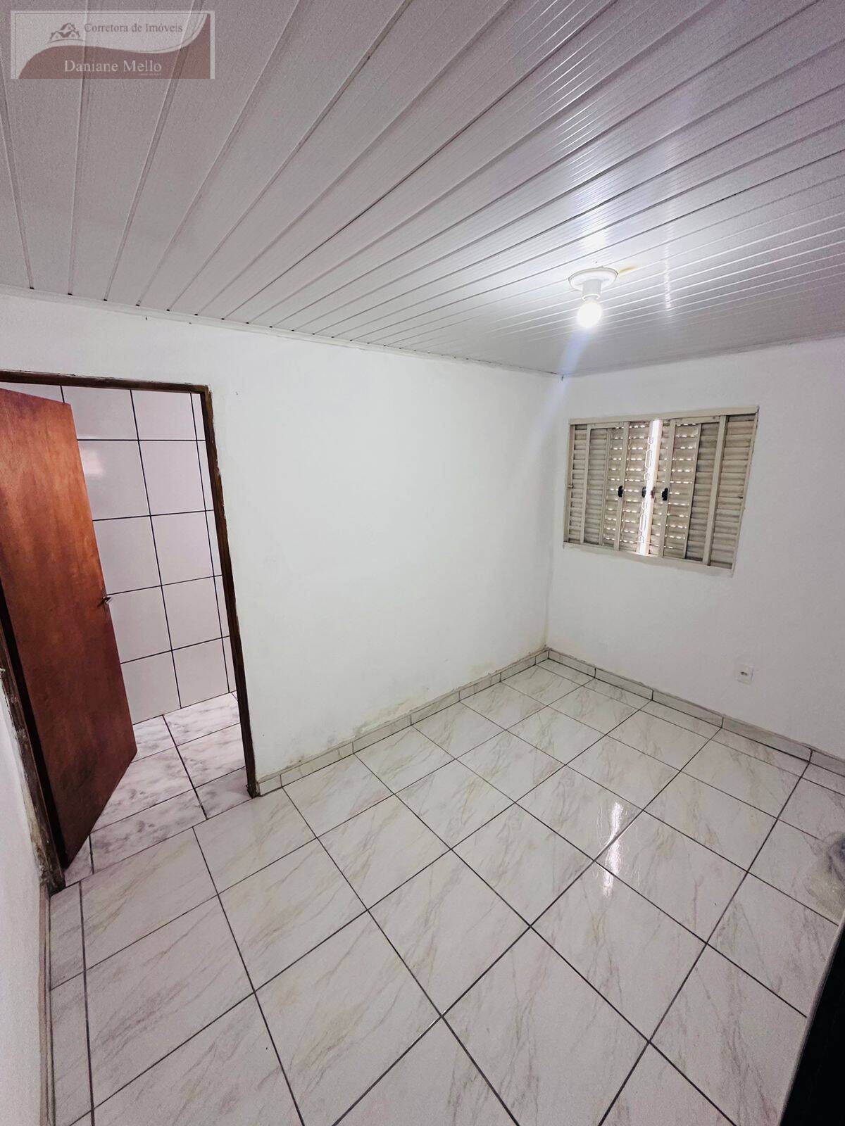 Casa à venda com 1 quarto, 115m² - Foto 11