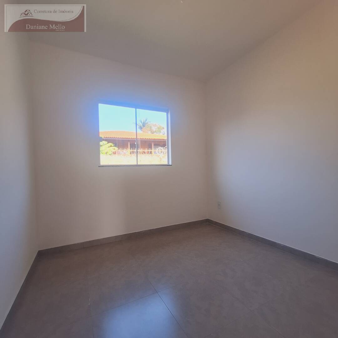 Casa à venda com 2 quartos, 60m² - Foto 10