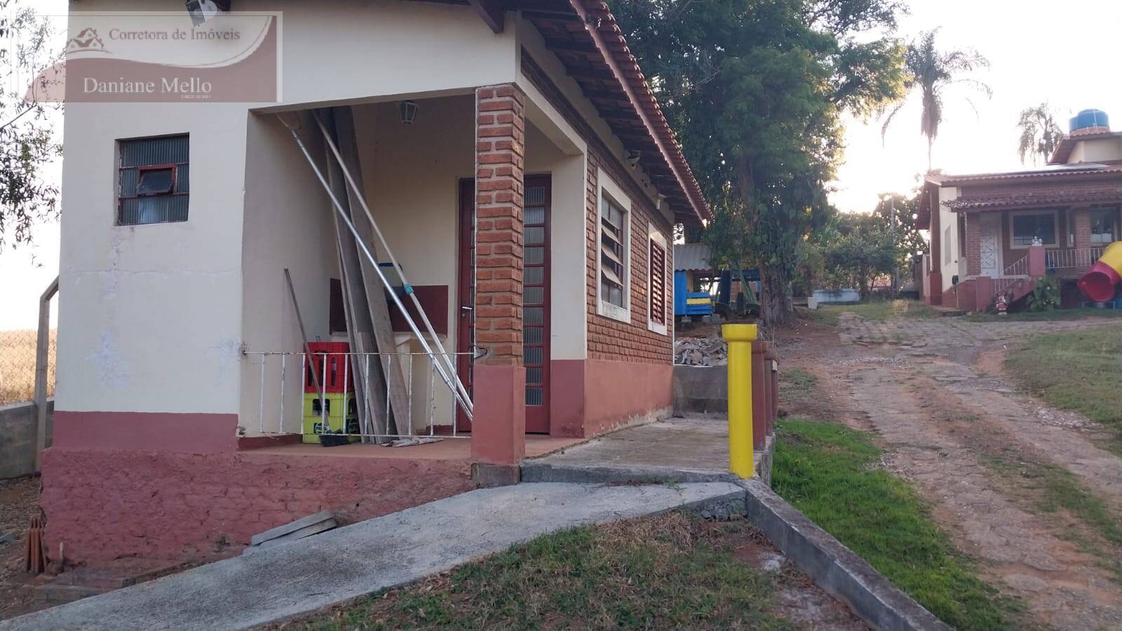 Fazenda à venda com 8 quartos, 300m² - Foto 4