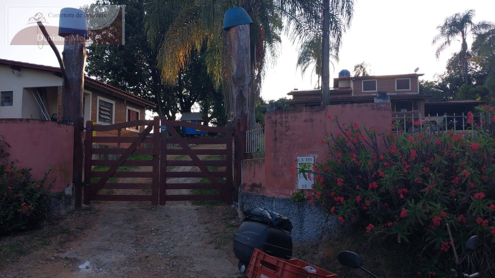 Fazenda à venda com 8 quartos, 300m² - Foto 12