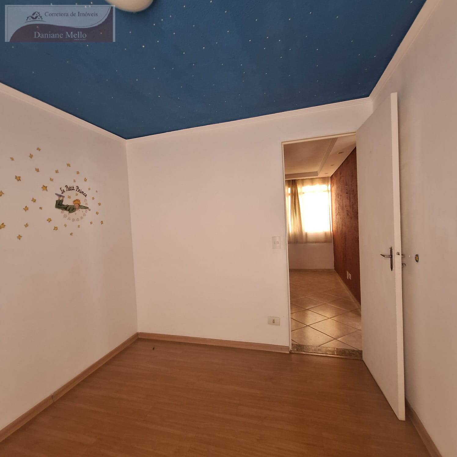 Apartamento à venda com 2 quartos, 55m² - Foto 32