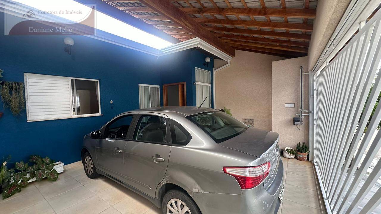 Casa à venda com 3 quartos, 110m² - Foto 3