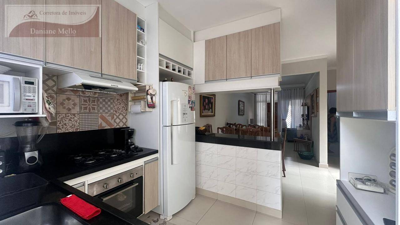 Casa à venda com 3 quartos, 110m² - Foto 12