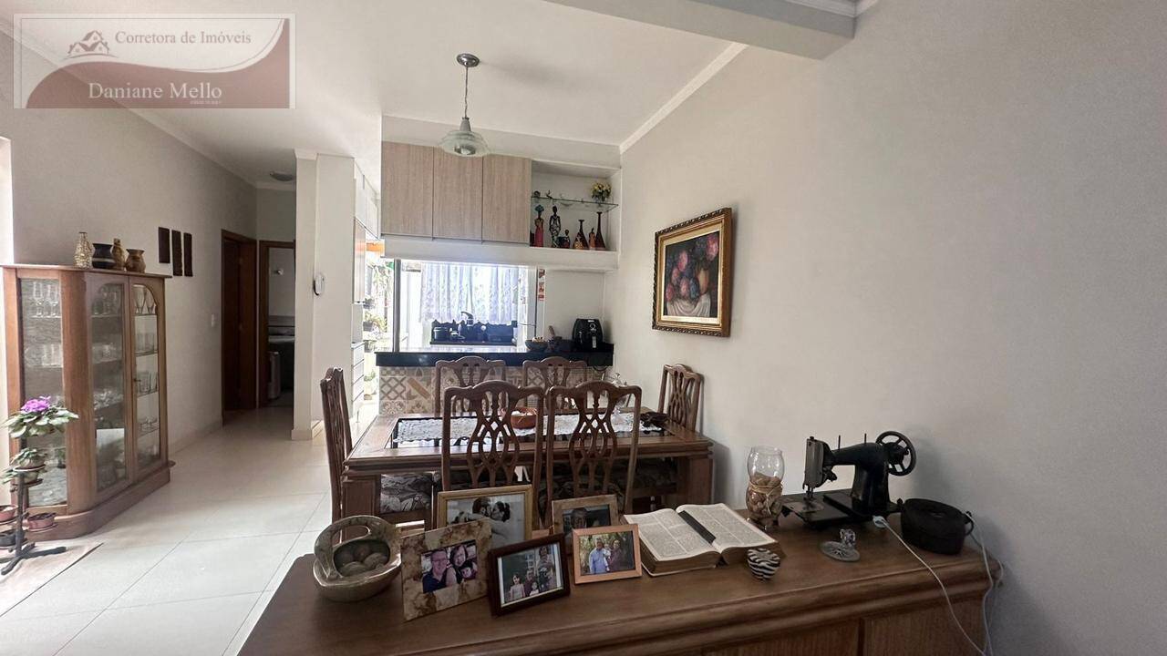 Casa à venda com 3 quartos, 110m² - Foto 15