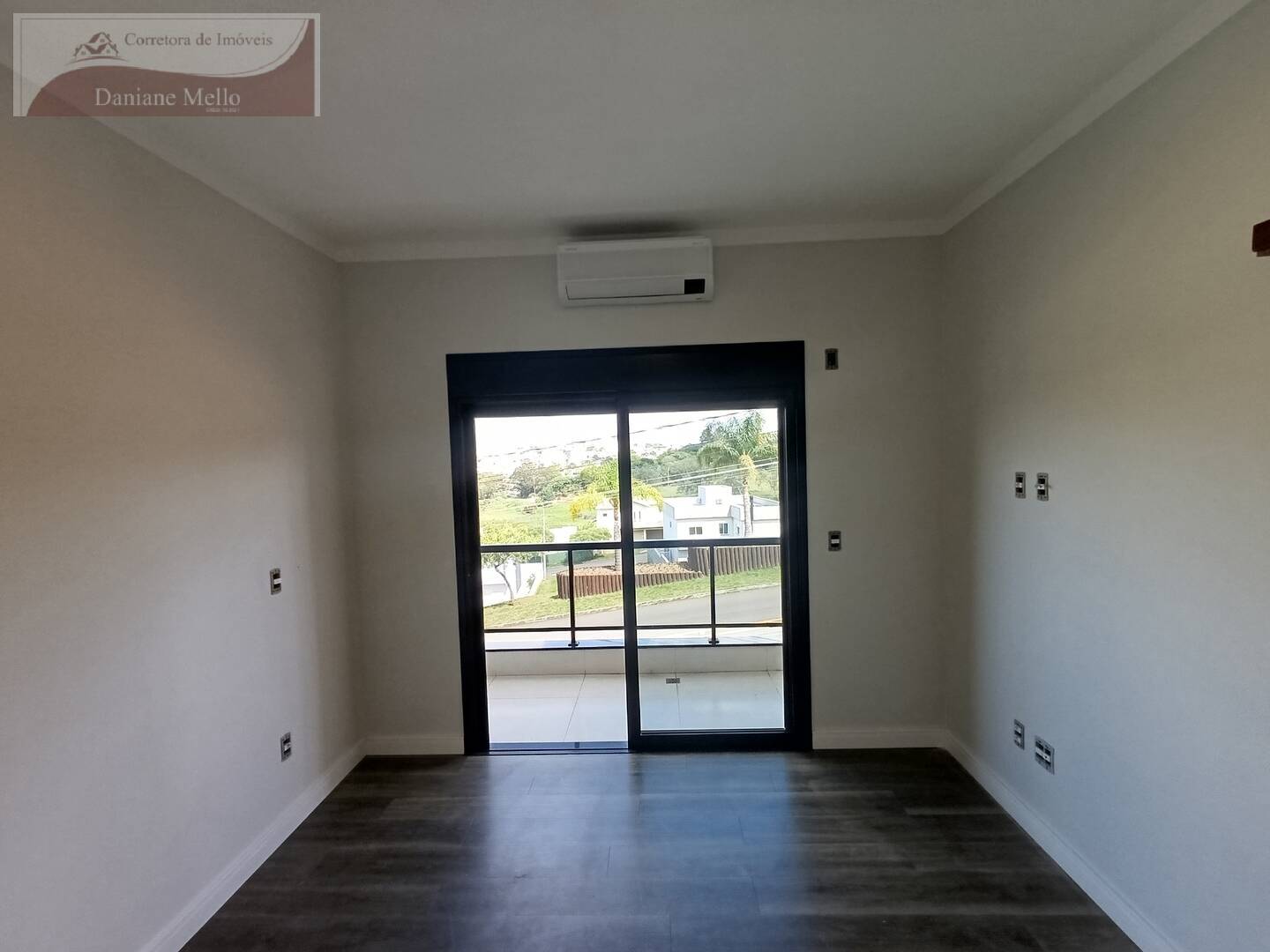 Casa de Condomínio para alugar com 4 quartos, 600m² - Foto 11