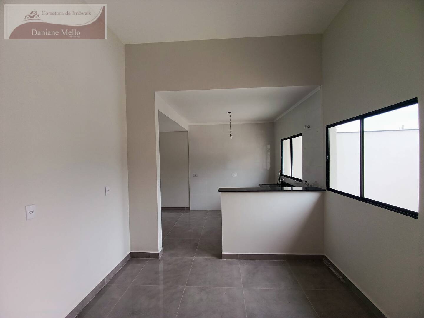 Casa à venda com 3 quartos, 80m² - Foto 3