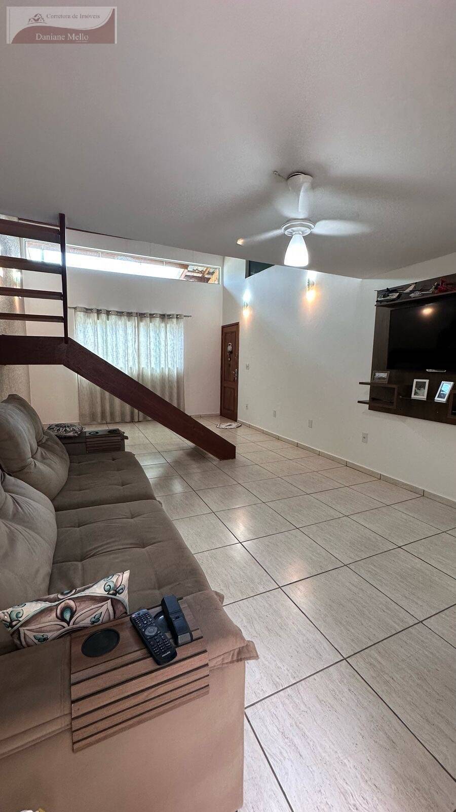 Casa à venda com 3 quartos, 230m² - Foto 10